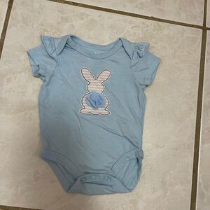 892. baby essentials bodysuit size 3-6m